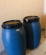 Бочка пластиковая, б/у, с крышкой, 227л